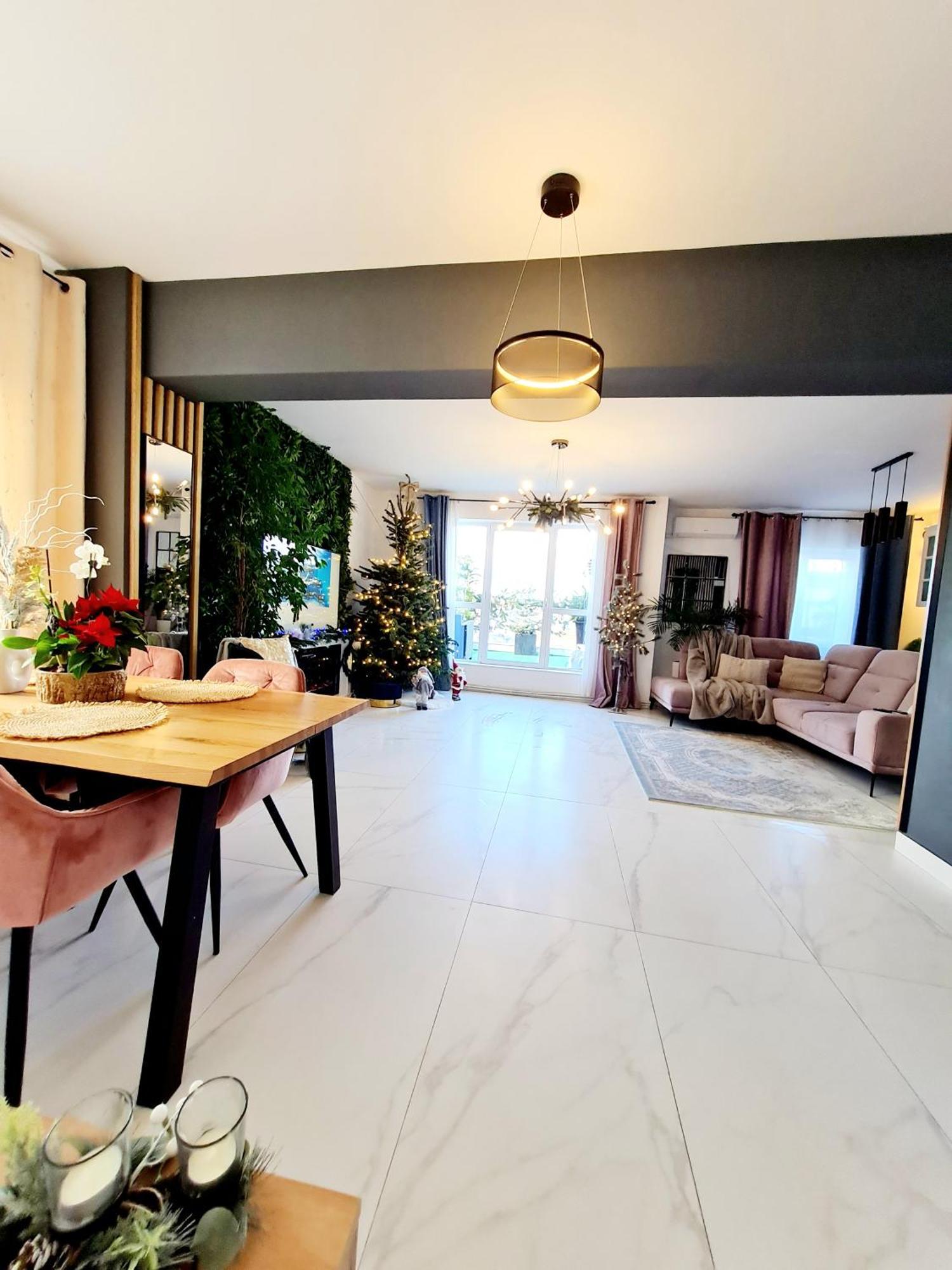 Penthouse View Aeroport Iasi Apartment Екстериор снимка