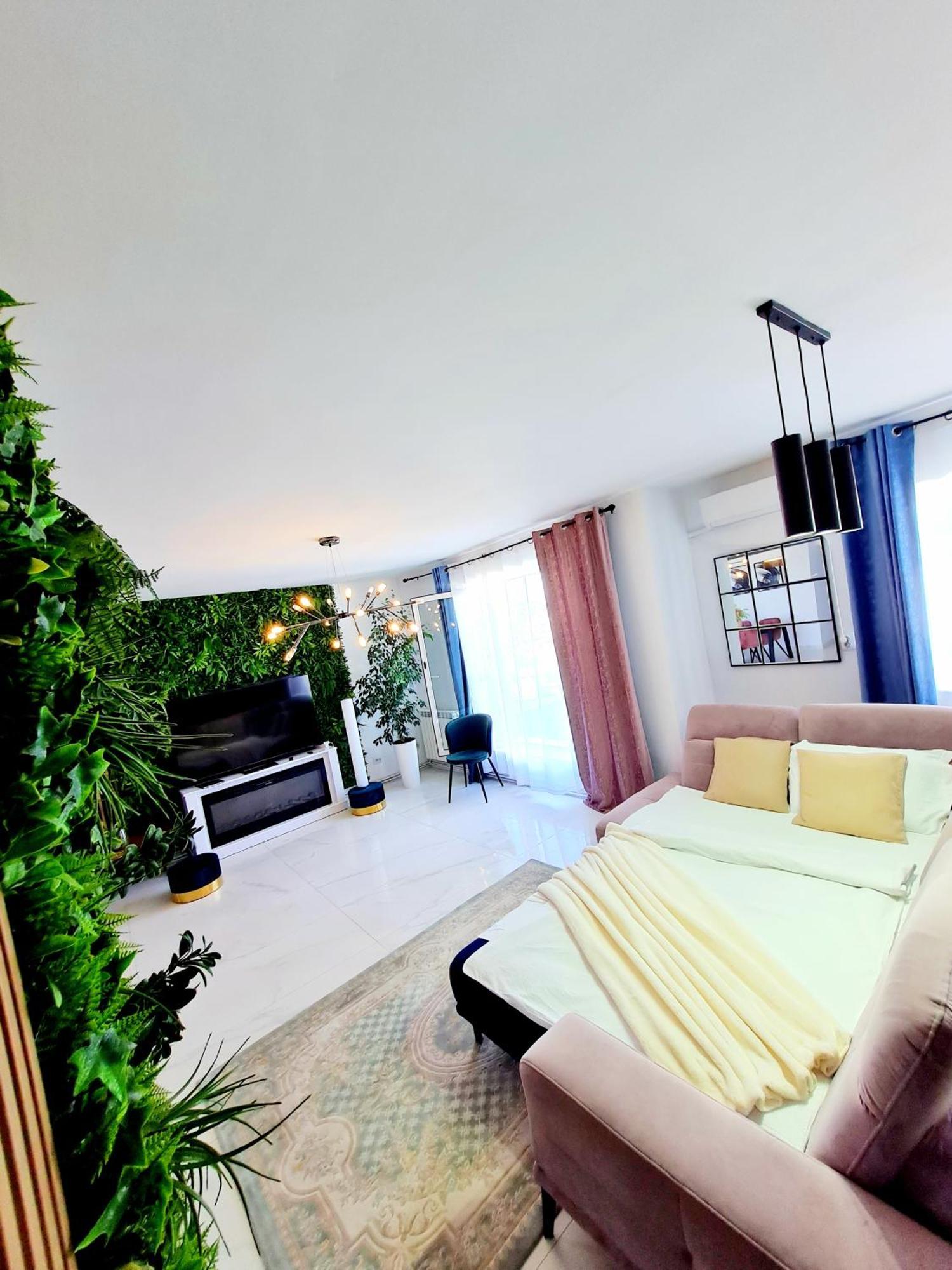 Penthouse View Aeroport Iasi Apartment Екстериор снимка